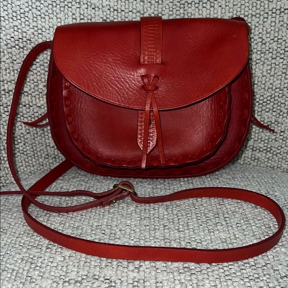 Madewell Asheville Saddlebag Thai Chili Red leather crossbody purse